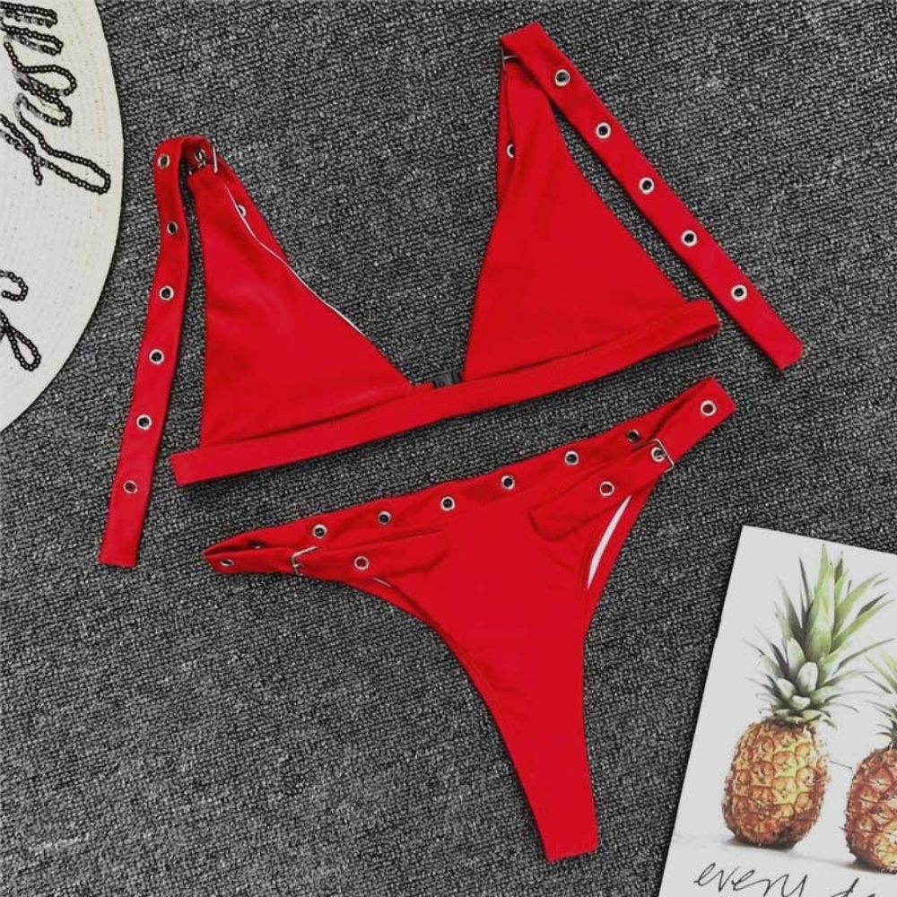 🍍NWT Two Piece Grommet Bikini Set🍍